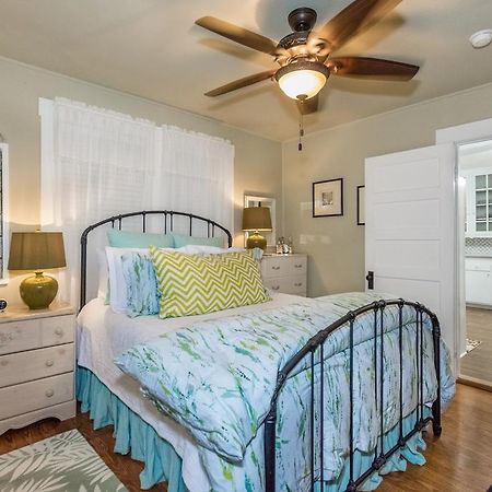 Agape Front Cottage Фредериксбург Екстериор снимка