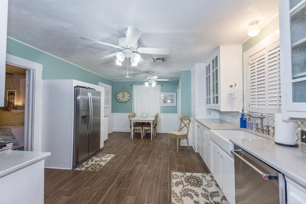 Agape Front Cottage Фредериксбург Екстериор снимка