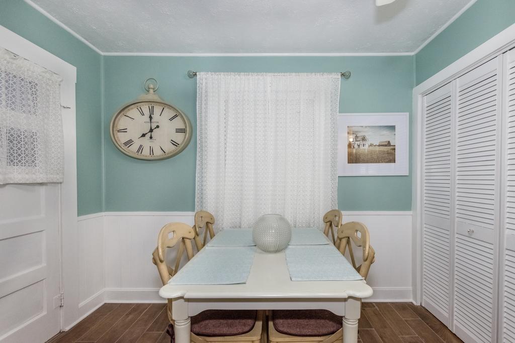 Agape Front Cottage Фредериксбург Екстериор снимка