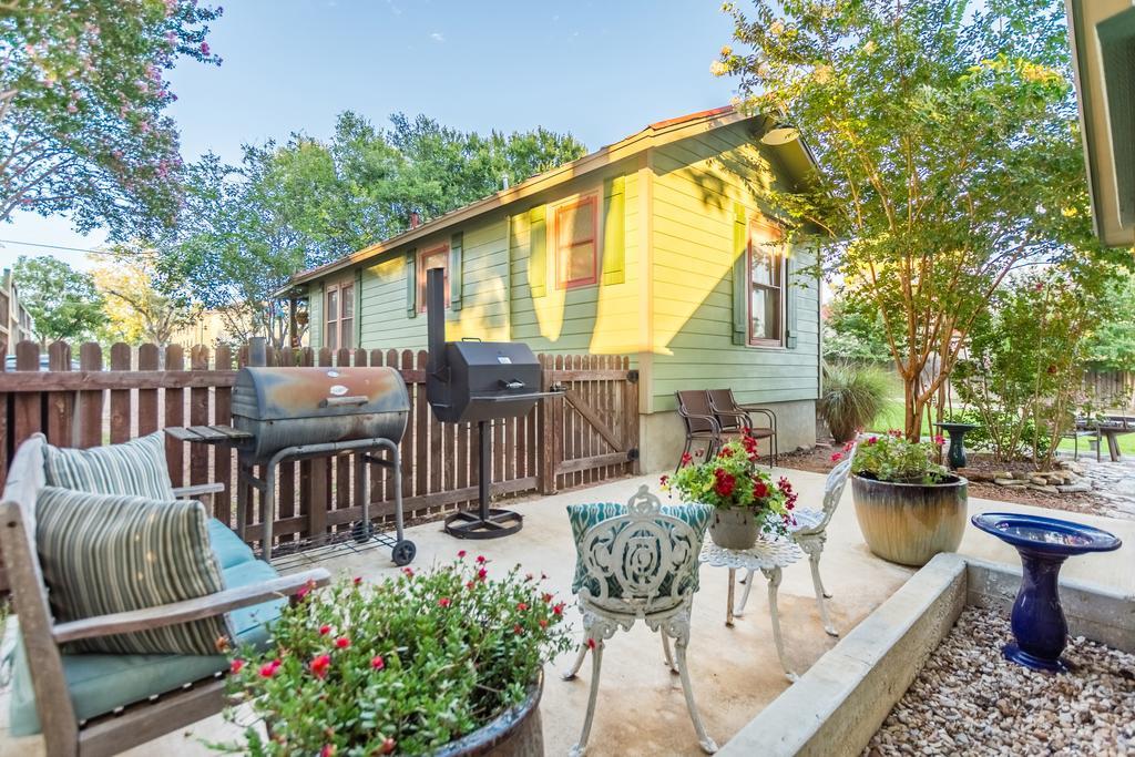 Agape Front Cottage Фредериксбург Екстериор снимка
